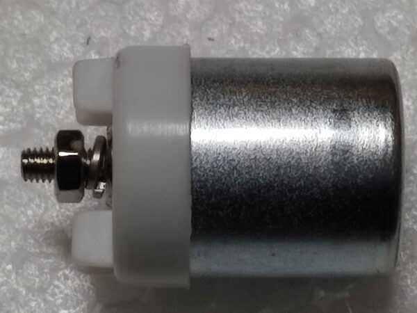 Kondenzator crno 070 Ch